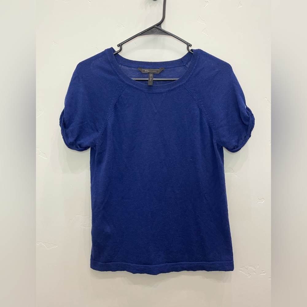 BCBGMAXAZRIA woman’s lightweight wool blend top size:small